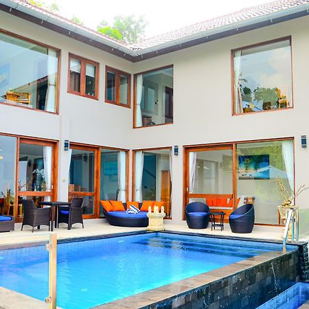 Villa Giuliana Senggigi Extérieur photo